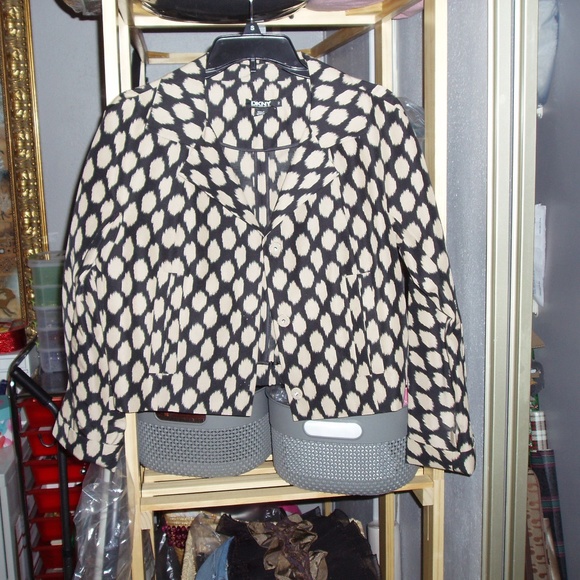 EUC 2 PC. DKNY Donna Karen New York Skirt/Jacket - Picture 5 of 8